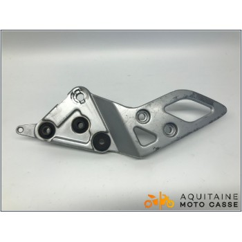 PLATINE AVANT DROITE SUZUKI BANDIT 650 2011