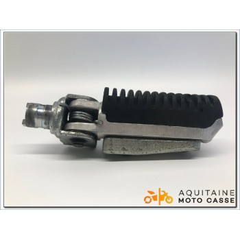 REPOSE-PIED AVANT DROIT SUZUKI BANDIT 600 2003
