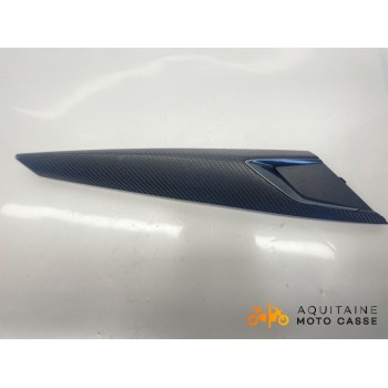 CACHE LATÉRAL INTERMÉDIAIRE DROIT APRILIA SXR 50 2024