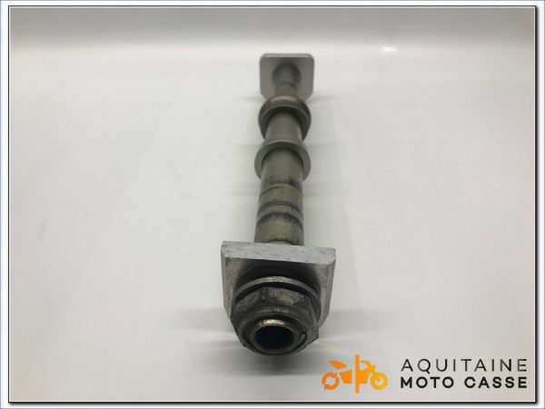 AXE DE ROUE ARRIÈRE SUZUKI GSXR 600 2004