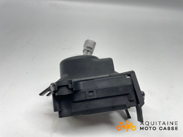 MOTEUR DE VALVE D'ÉCHAPPEMENT SUZUKI GSR 750 2011