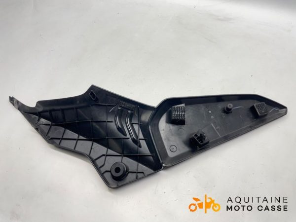 CACHE LATÉRAL GAUCHE HONDA CB 650 R 2023