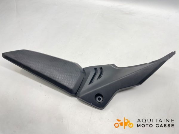 CACHE LATÉRAL GAUCHE HONDA CB 650 R 2023