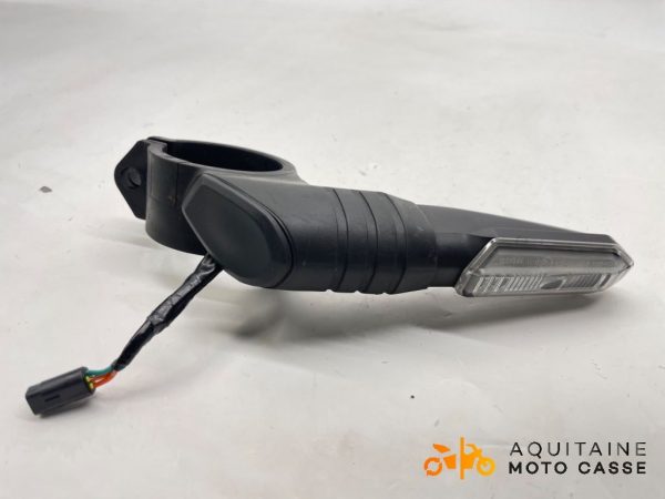 CLIGNOTANT AVANT DROIT HONDA CB 650 R 2023