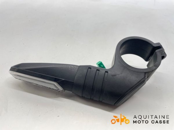 CLIGNOTANT AVANT GAUCHE HONDA CB 650 R 2023