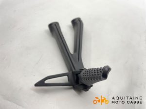 PLATINE ARRIÈRE DROITE HONDA CB 650 R 2023