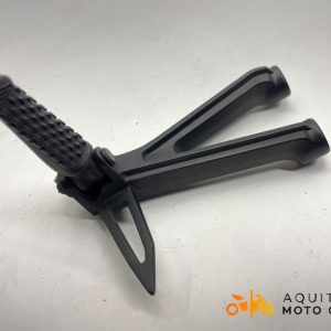 PLATINE ARRIÈRE GAUCHE HONDA CB 650 R 2023