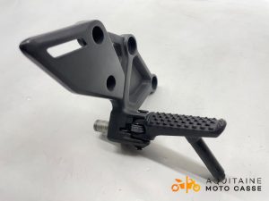 PLATINE AVANT DROITE HONDA CB 650 R 2023