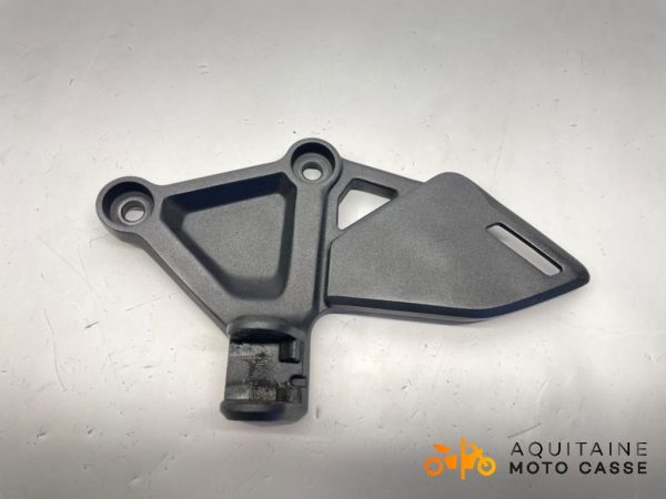 PLATINE AVANT GAUCHE HONDA CB 650 R 2023
