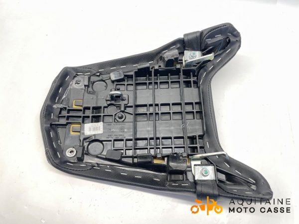 SELLE ARRIÈRE HONDA CB 650 R 2023