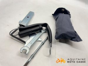 TROUSSE A OUTILS HONDA CB 650 R 2023
