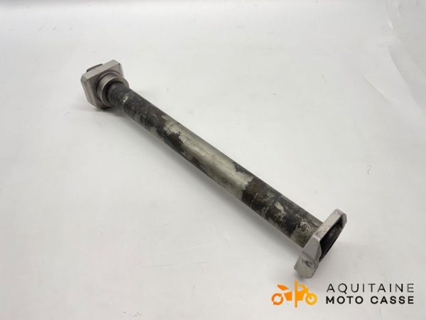 AXE DE ROUE ARRIÈRE SUZUKI GSXR 600 2005