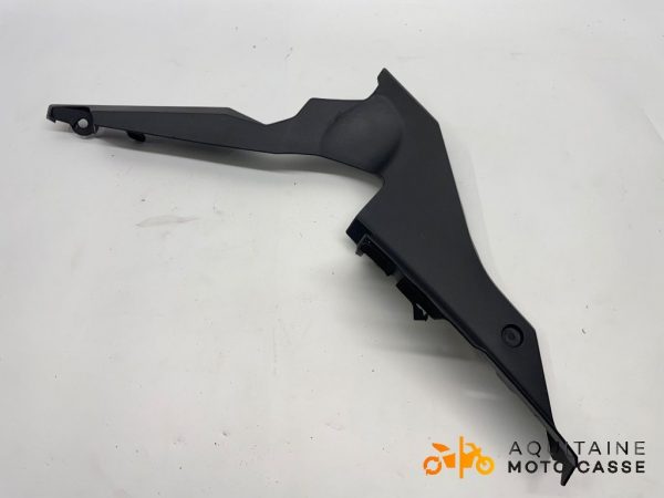 CACHE LATÉRAL DROIT SUZUKI GSXS 950 2023