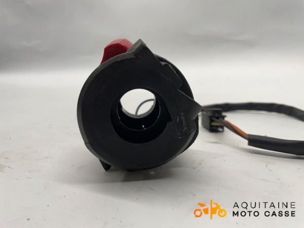 COMMODO DROIT SUZUKI GSXR 600 2005