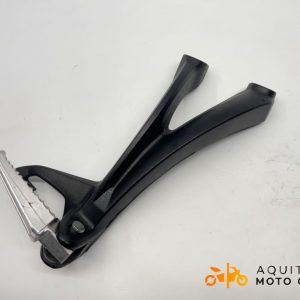 PLATINE ARRIÈRE DROITE SUZUKI GSXS 950 2023