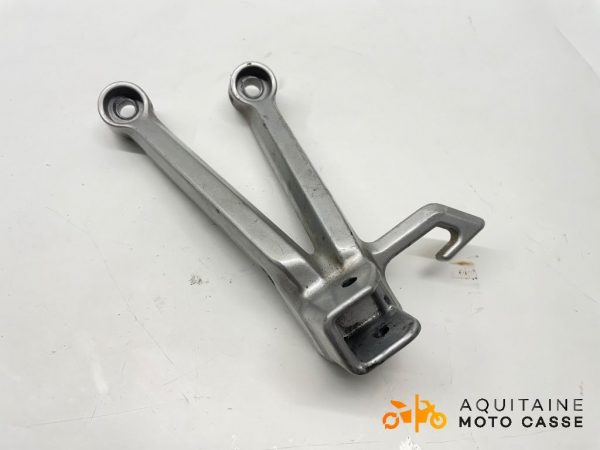 PLATINE ARRIÈRE GAUCHE SUZUKI GSXR 600 2005