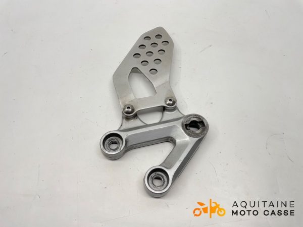 PLATINE AVANT GAUCHE SUZUKI GSXR 600 2005