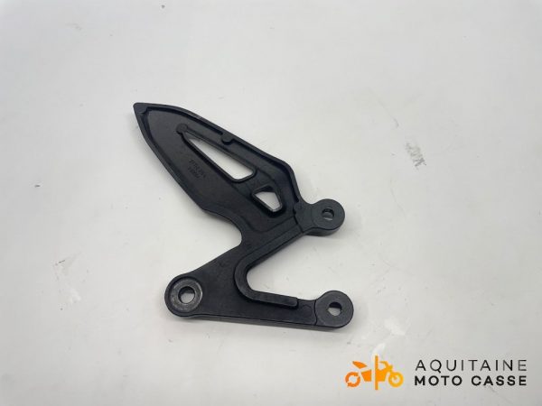 PLATINE AVANT GAUCHE SUZUKI GSXS 1000 2019