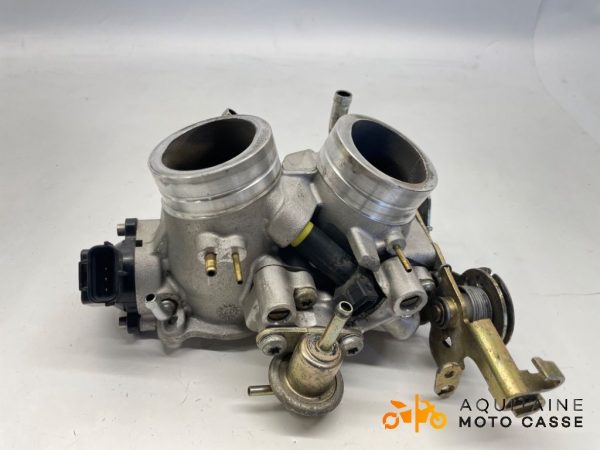 RAMPE D'INJECTION APRILIA TUONO 1000 R 2008