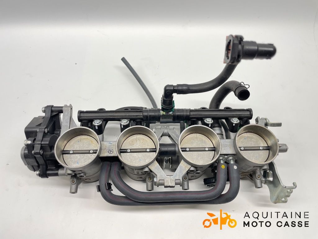 RAMPE D'INJECTION SUZUKI GSXS 1000 2019