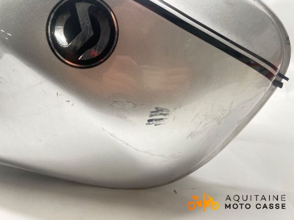 RÉSERVOIR D'ESSENCE SYM XS125 2008