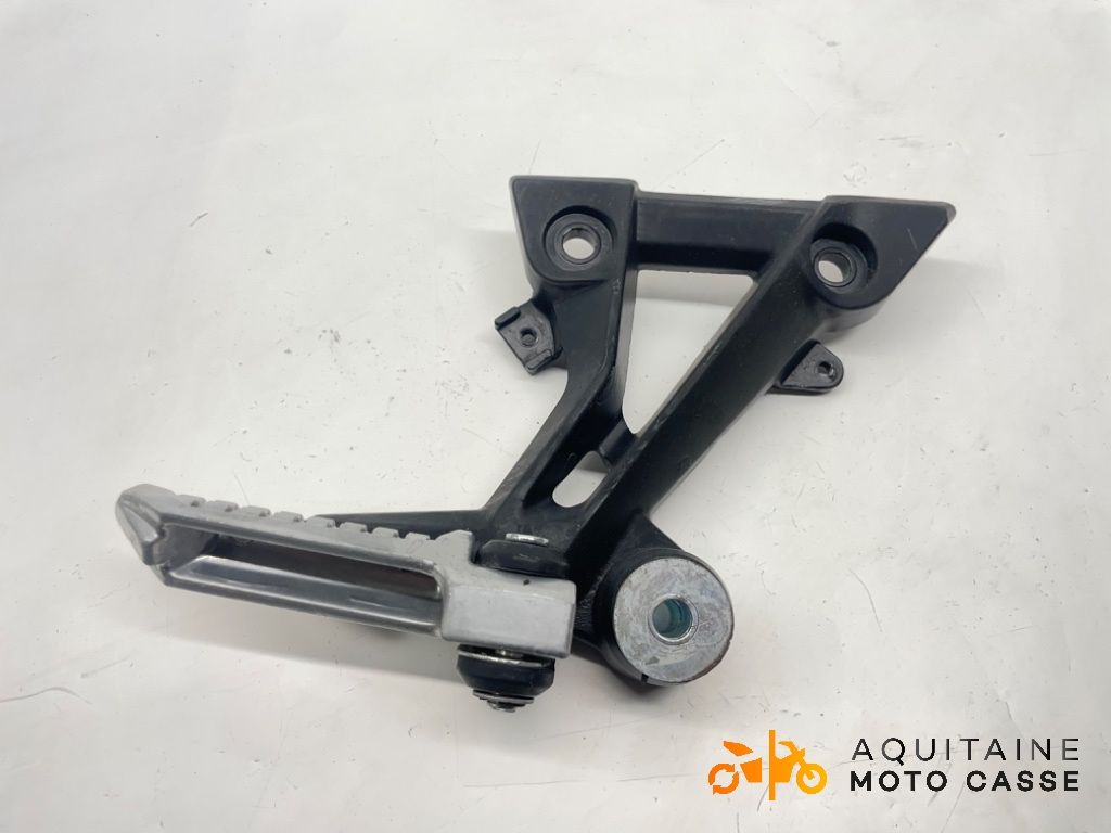 PLATINE ARRIÈRE DROITE YAMASAKI YM 50 QT 2021