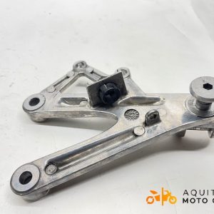PLATINE AVANT DROITE TRIUMPH DAYTONA 675 2010