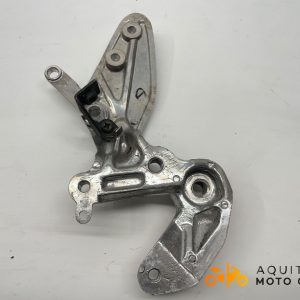 PLATINE AVANT DROITE YAMAHA YZF 1000 1997