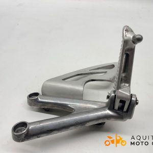 PLATINE AVANT GAUCHE TRIUMPH DAYTONA 675 2010