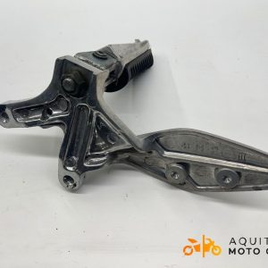 PLATINE AVANT GAUCHE YAMAHA YZF 1000 1997