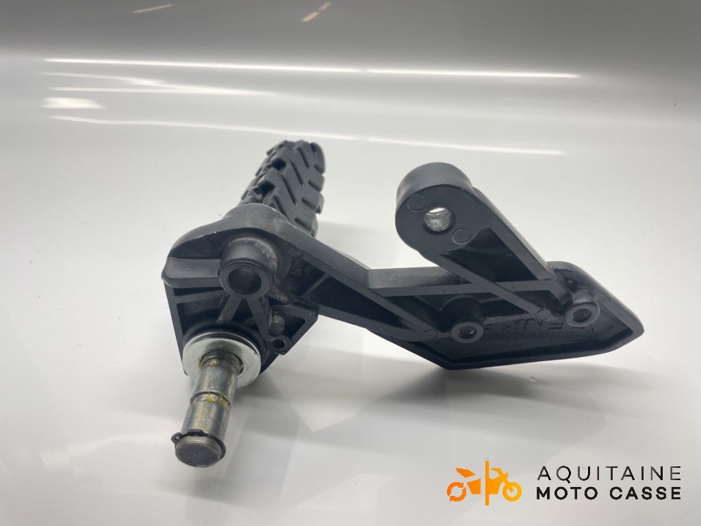 PLATINE AVANT DROITE ORCAL SK 125 2023