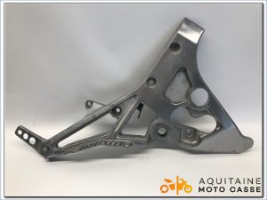 PLATINE AVANT DROITE YAMAHA FJ1200 1991