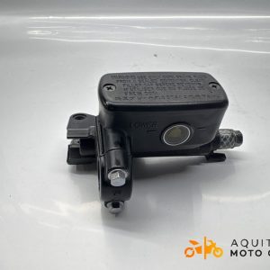 MAÎTRE-CYLINDRE D&rsquo;EMBRAYAGE HONDA VFR 800 F 2010