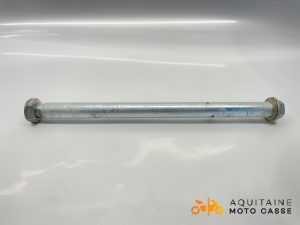 AXE DE ROUE ARRIÈRE HONDA CBF 600 2004