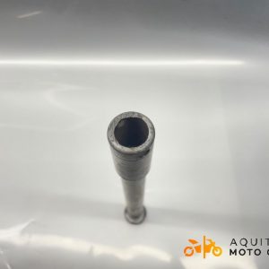 AXE DE ROUE AVANT HONDA CBF 600 2004