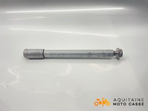 AXE DE ROUE AVANT HONDA CBF 600 2004