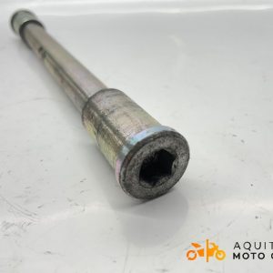 AXE DE ROUE AVANT KAWASAKI ZR 7 2000