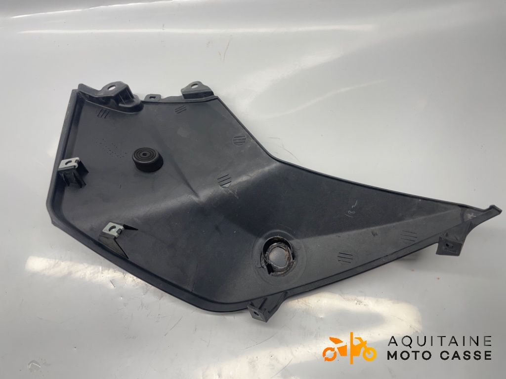 FLANC DE CARÉNAGE DROIT KTM 390 DUKE 2015