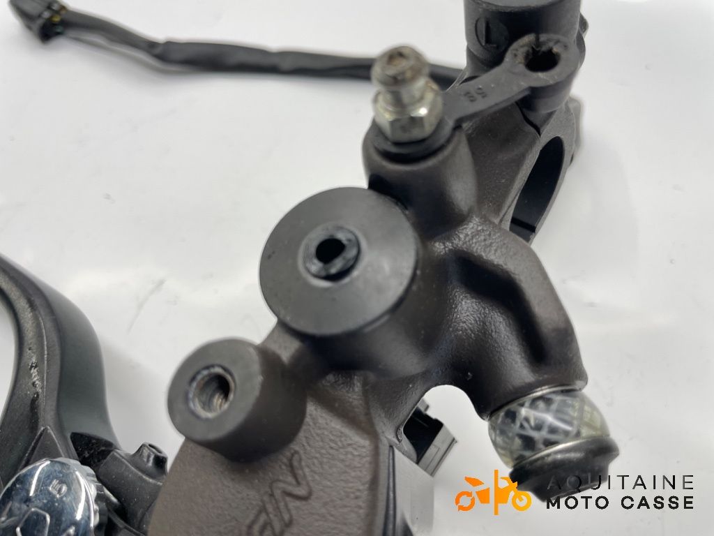 MAÎTRE-CYLINDRE DE FREIN AVANT YAMAHA MT 09 SP 2023