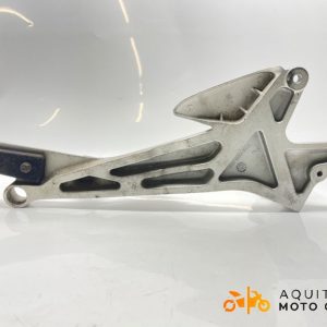 PLATINE AVANT GAUCHE HONDA CBF 600 2004