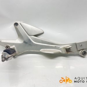 PLATINE AVANT GAUCHE HONDA CBF 600 2004