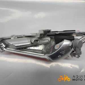 FEU ARRIÈRE GAUCHE YAMAHA XMAX 125 2015