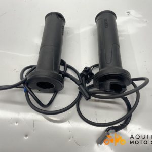 POIGNIÉES CHAUFFANTES YAMAHA MT 09 SP 2023