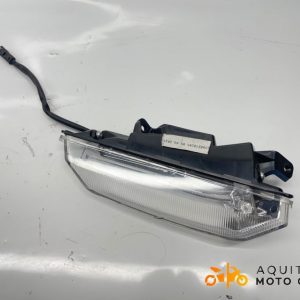 CLIGNOTANT AVANT DROIT PIAGGIO MP3 400 HPE 2022