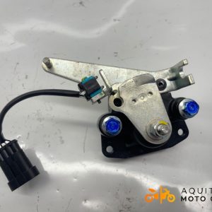 ÉTRIER ROLL LOCK PIAGGIO MP3 400 HPE 2022