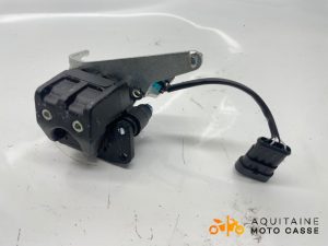 ÉTRIER ROLL LOCK PIAGGIO MP3 400 HPE 2022