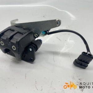 ÉTRIER ROLL LOCK PIAGGIO MP3 400 HPE 2022