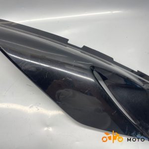 FLANC DE SELLE DROIT HONDA VARADERO 125 2008