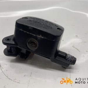 MAÎTRE-CYLINDRE DE FREIN AVANT PIAGGIO MP3 400 HPE 2022