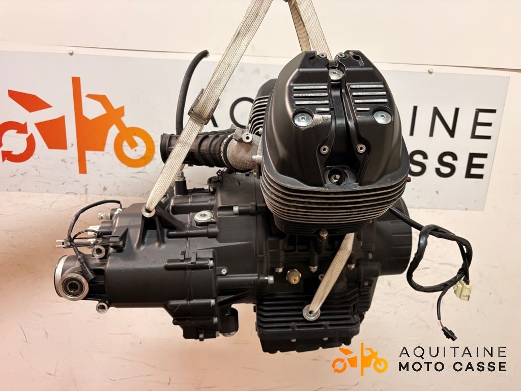 MOTEUR MOTO GUZZI V 7 SPECIAL 2022